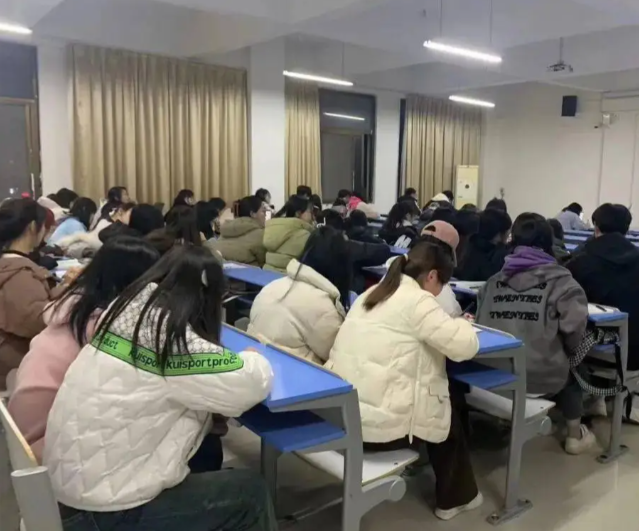 依托心思健康教育的科学方法增强思维政治教育的感染力与实效性
